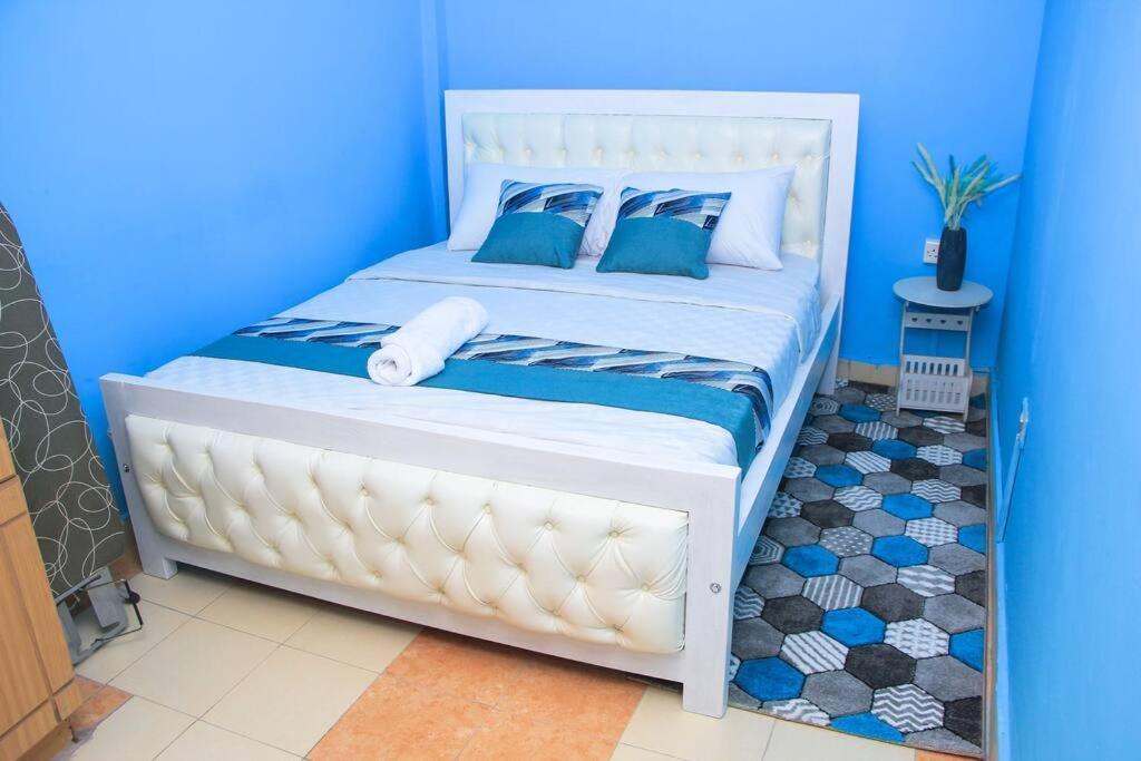 Cozy Homes 1 Bedroom House With Wi-Fi King Size Bed. Free Parking Naivasha Eksteriør bilde